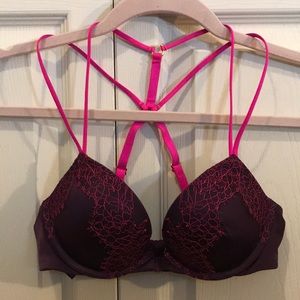 CLOSEOUT/MOVING SALE — NWOT VS Very Sexy Pushup